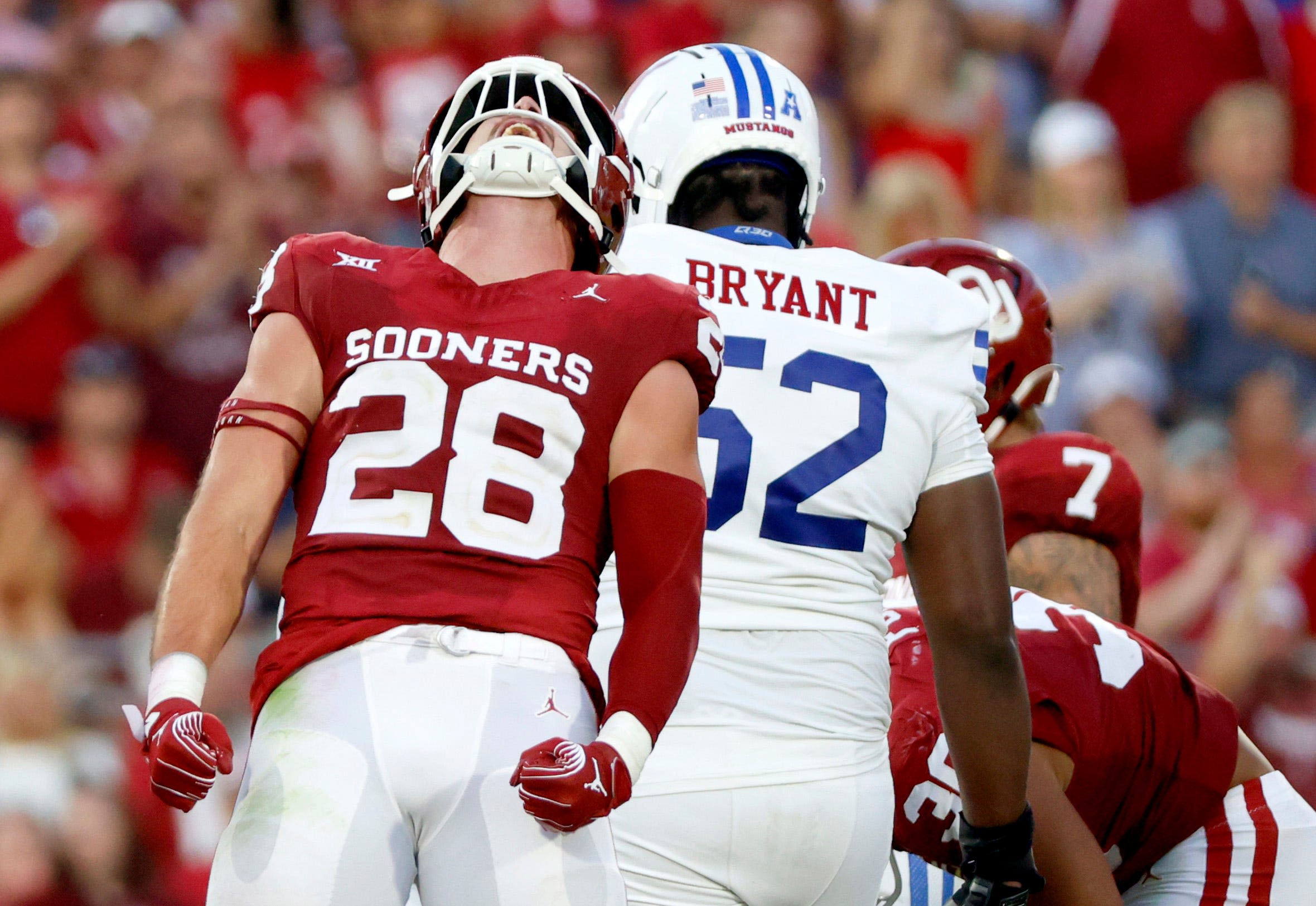 Danny Stutsman named Walter Camp preseason first team All-American