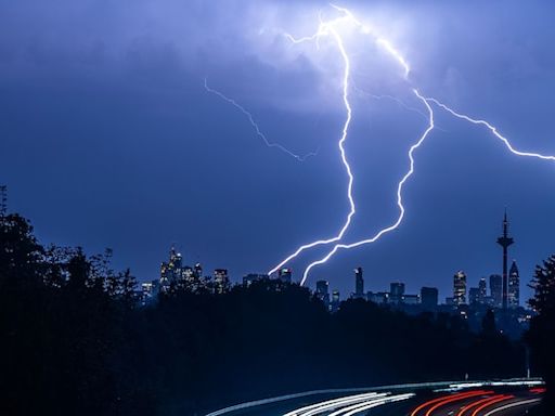 Wetter im Ticker - Warnstufe Lila: Wetterdienst warnt vor extremem Unwetter