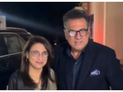 Boman Irani's sweet gesture for his wife at a screening of 'Mr. and Mrs. Mahi' will melt your heart | Hindi Movie News - Times of India