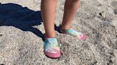 Los mejores calcetines y escarpines de niños para evitar resbalones en la piscina o la playa