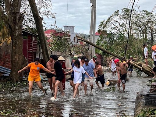 More than 80 dead in Vietnam super typhoon