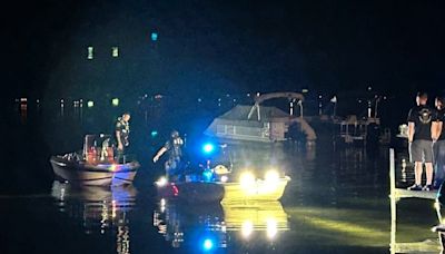 Deputies investigate unoccupied boat spinning out of control; 2 people lucky to make it to shore