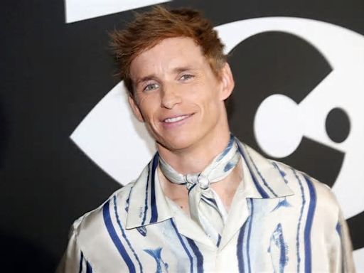 Eddie Redmayne Admits He Lives ‘Like a Monk’ Despite Playing Emcee in “Cabaret”’s ‘Hedonistic’ World