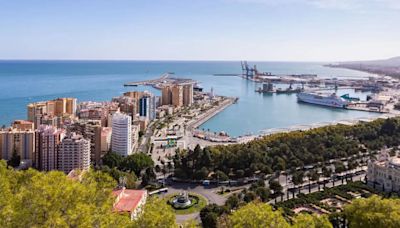 Alquilar un piso en la Costa del Sol este verano cuesta más del doble que hace una década: 1.200 euros por semana