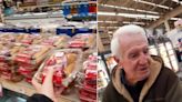 Puso a prueba a sus abuelos para mostrar cómo le quieren comprar todo lo que ella mira atentamente en el supermercado