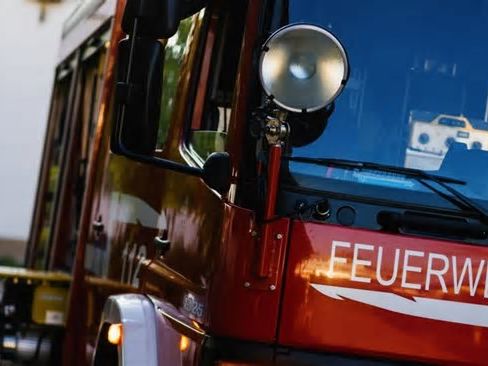 Mönchengladbach: Feuerwehr rettet Anwohner bei Wohnungsbrand