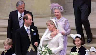 Pourquoi Elizabeth II n’a-t-elle pas titré duc le prince Edward pour son mariage ?