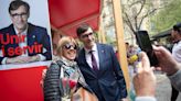 Elecciones en Cataluña: los candidatos desembarcan en Sant Jordi a la búsqueda del voto entre libros y rosas