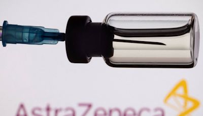 Entenda o que é trombose com trombocitopenia, efeito raro da vacina da AstraZeneca contra Covid