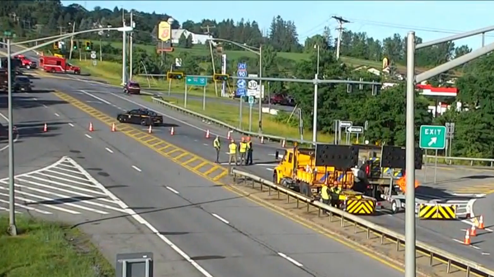 Tractor trailer rollover closes NYS Thruway near Amsterdam