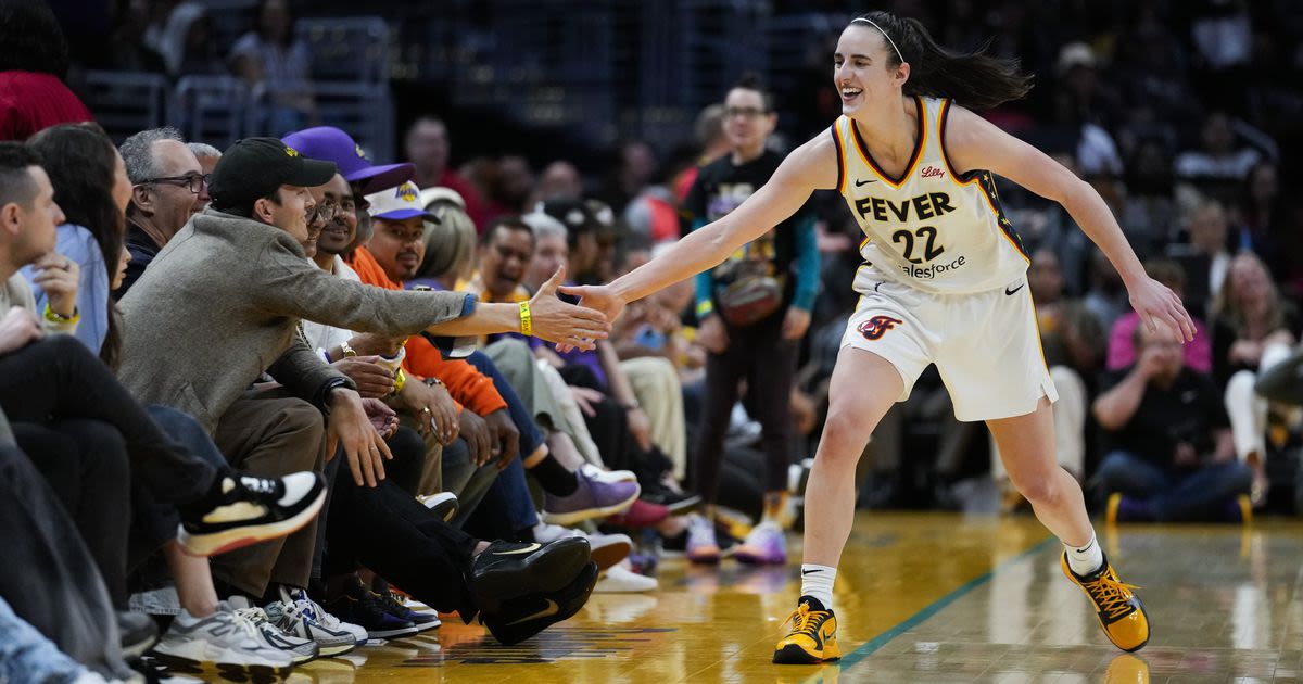 Caitlin Clark and Indiana Fever win 1st game of season, beat LA Sparks 78-73 in front of 19,103