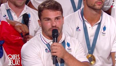 "J'ai rarement vu une ambiance comme ça" : Face à Léa Salamé, Antoine Dupont se confie après avoir décroché la médaille d'or aux JO de Paris