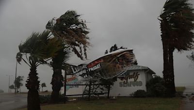 Texas residents told to get inside as "extremely dangerous" storm hits