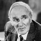 Desmond Llewelyn