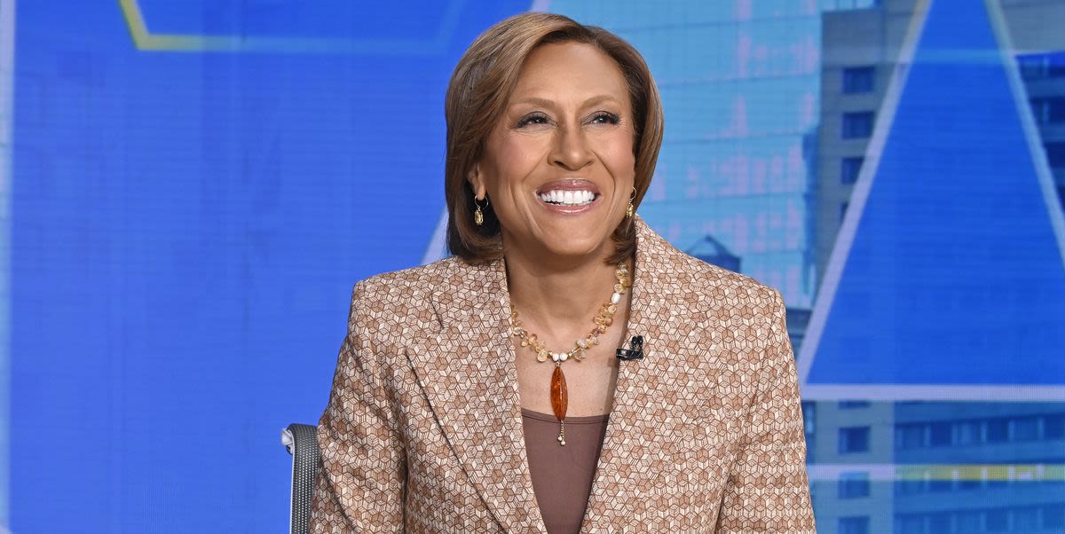 Robin Roberts Reveals The Reason Behind Her Bandaged Wrist On 'GMA'