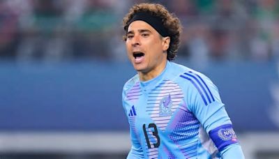 Le piden a Guillermo Ochoa que se retire del Tri; él contesta y el final es muy inesperado