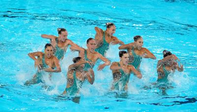 Artistic swimming FREE Live Stream (8/7/24): How to watch team acrobatic routine online | Time, TV, Channel for 2024 Paris Olympics