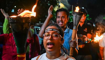 RG Kar Case: Bengal Doctors Take Out Torch Rallies Across Kolkata Ahead Of SC Hearing