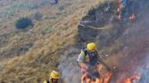 Incendio forestal en Córdoba: la rotación del viento complica los trabajos de extinción del fuego en Traslasierra