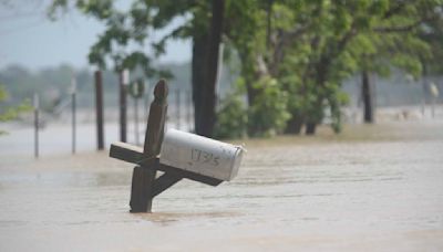 As storms moves across Texas, 1 child dies after being swept away in floodwaters