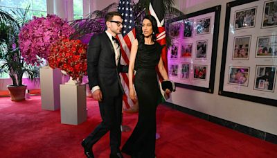 Huma Abedin, ex-wife of Anthony Weiner and former Clinton aide, engaged to Alex Soros