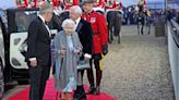 Factbox-Queen Elizabeth, Britain's longest-reigning monarch
