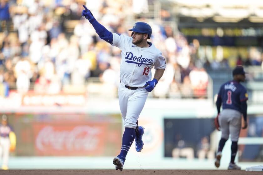 Tyler Glasnow dominates and Max Muncy hits three home runs in Dodgers' blowout win