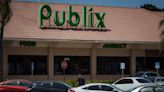 Do Publix's pharmacies and liquor stores open at the same time as the grocery store?