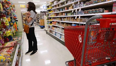 Target Earnings Miss as Consumers Pull Back. The Stock Tumbles.
