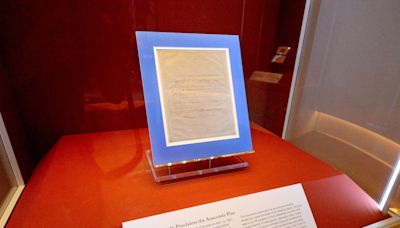 Pritzkers donate Lincoln's Civil War order to Springfield museum