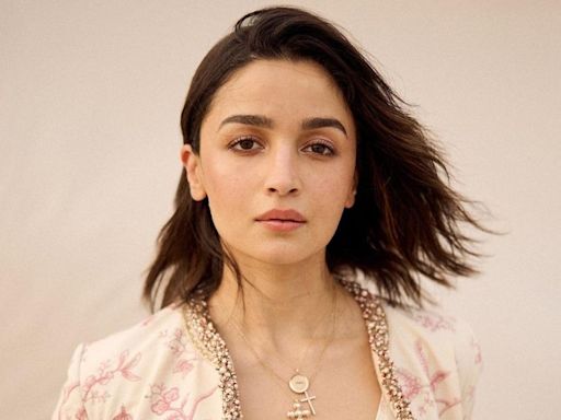 Alia Bhatt reveals she saw new side to sister Pooja Bhatt on Bigg Boss