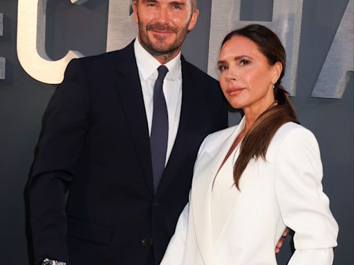 Victoria Beckham revela que su marido David nunca la ha visto sin las cejas perfectamente depiladas