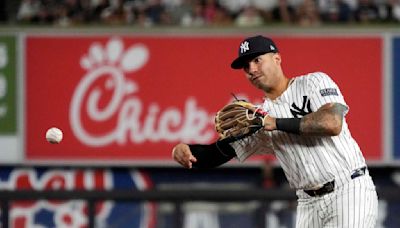 Slumping 2B Gleyber Torres benched by Yankees after awful game in Subway Series opener