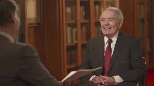 Once dominant at CBS News before a bitter departure, Dan Rather makes his first return in 18 years - The Boston Globe