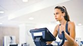 Un estudio científico definió cuál es el mejor entrenamiento para tu cuerpo: ¿pesas o cardio?