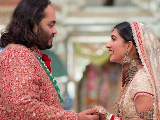 Radhika Merchant marries Indian billionaire's son Anant Ambani in breathtaking bejwelled look
