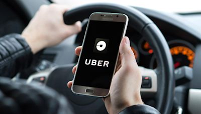 Polémica por posible legalización de Uber, Didi y más aplicaciones ; taxistas se metieron