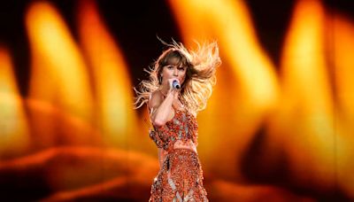 Taylor Swift kicks off European tour in Paris with setlist changes