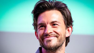 Jonathan Bailey joined 'Heartstopper' Season 3 after asking producer to cast him