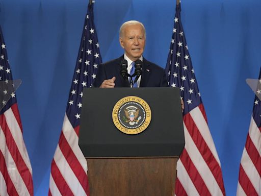 Someone must stop Democrats who show blind herd behavior toward Biden | Opinion