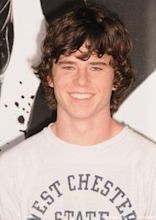 Charlie McDermott