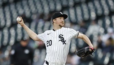 White Sox grab early lead, hold off Guardians