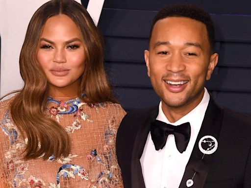 Video Of Chrissy Teigen And John Legend Allegedly Kicking People Out Of A Photo Booth Goes Viral