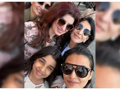 THIS lovely selfie of Twinkle Khanna and Namrata Shirodkar from London is simply unmissable! - See inside | - Times of India