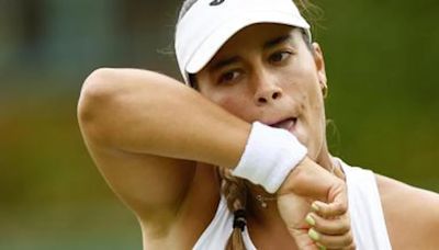 La gesta de Jessica Bouzas se acaba en tercera ronda de Wimbledon por problemas físicos