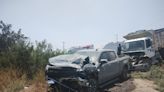 Grave chofer tras impactar su tractocamión con camioneta