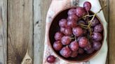 How Many Calories Are In Grapes?