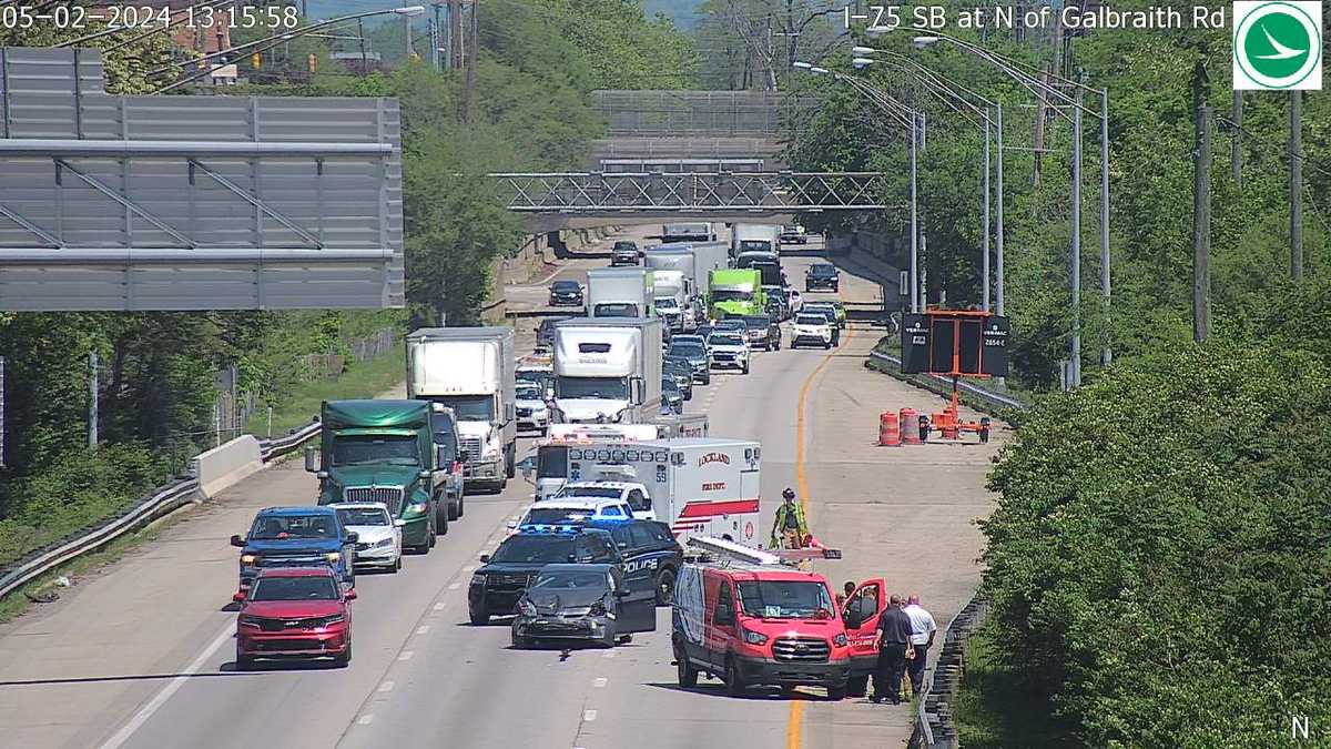 Crash blocking two lanes on I-75 in Lockland