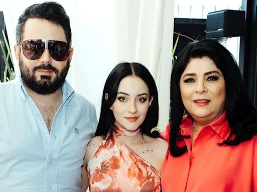 Victoria Ruffo comparte la primera FOTO de su nieta Tessa