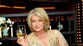 Martha Stewart made a baked apple and flan for her fellow inmates while they were all in jail, says a woman who served time with the celeb